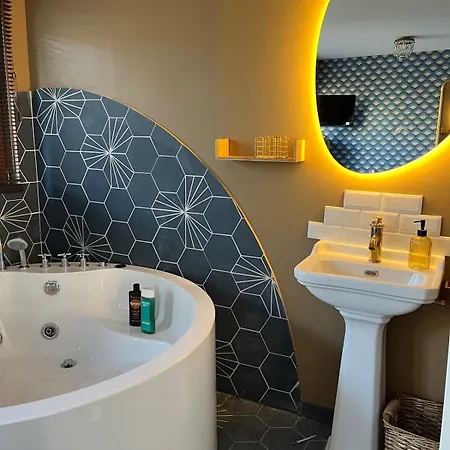 Bisou Bisou Апартаменты *