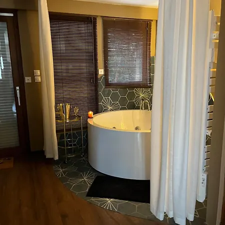 Апартаменты Bisou Bisou Мерлимон